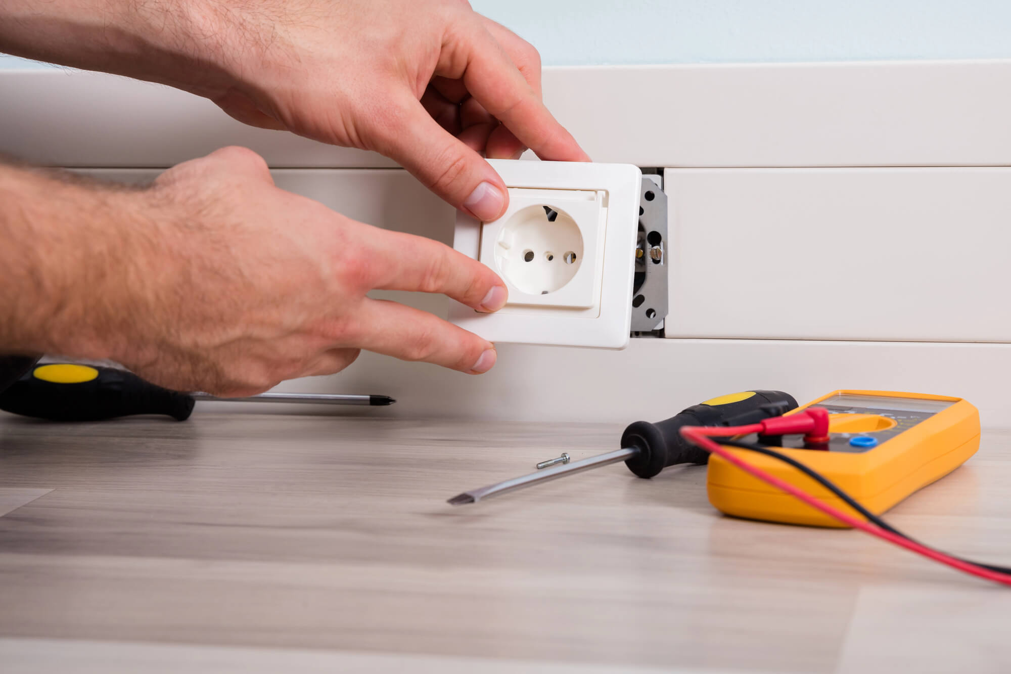 Electrician in seattle