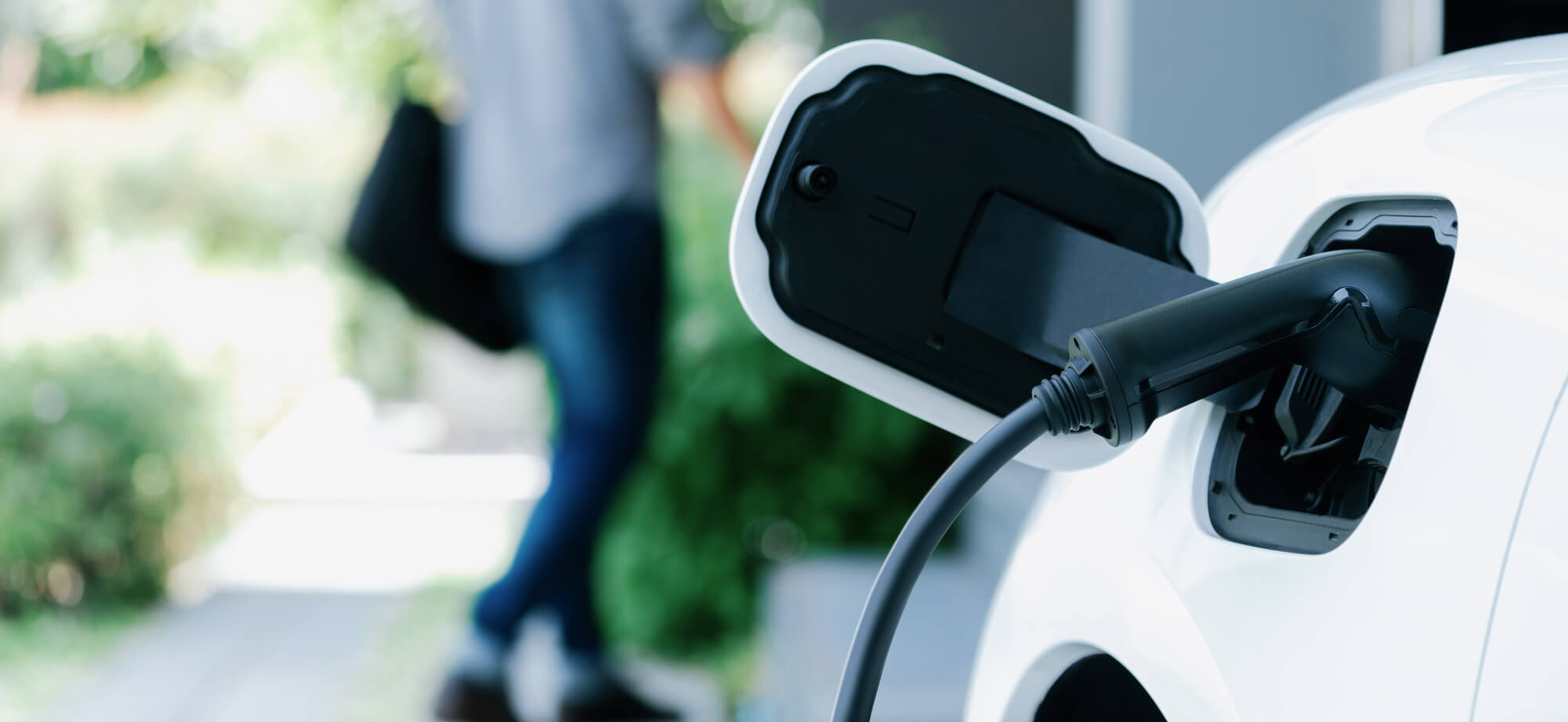 EV-Charging-in-Seattle-closeup