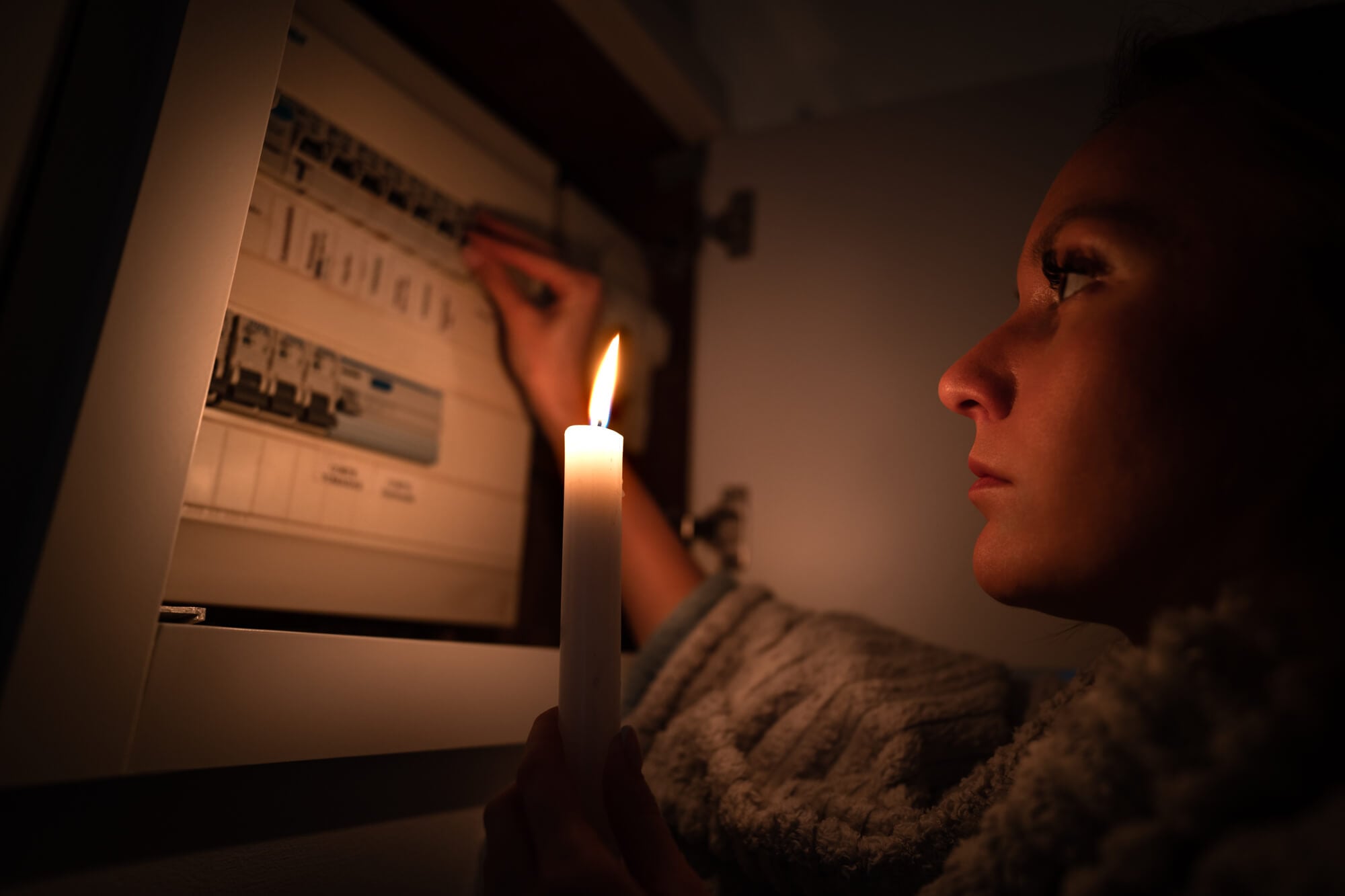 person during power outage needs seattle generator installation