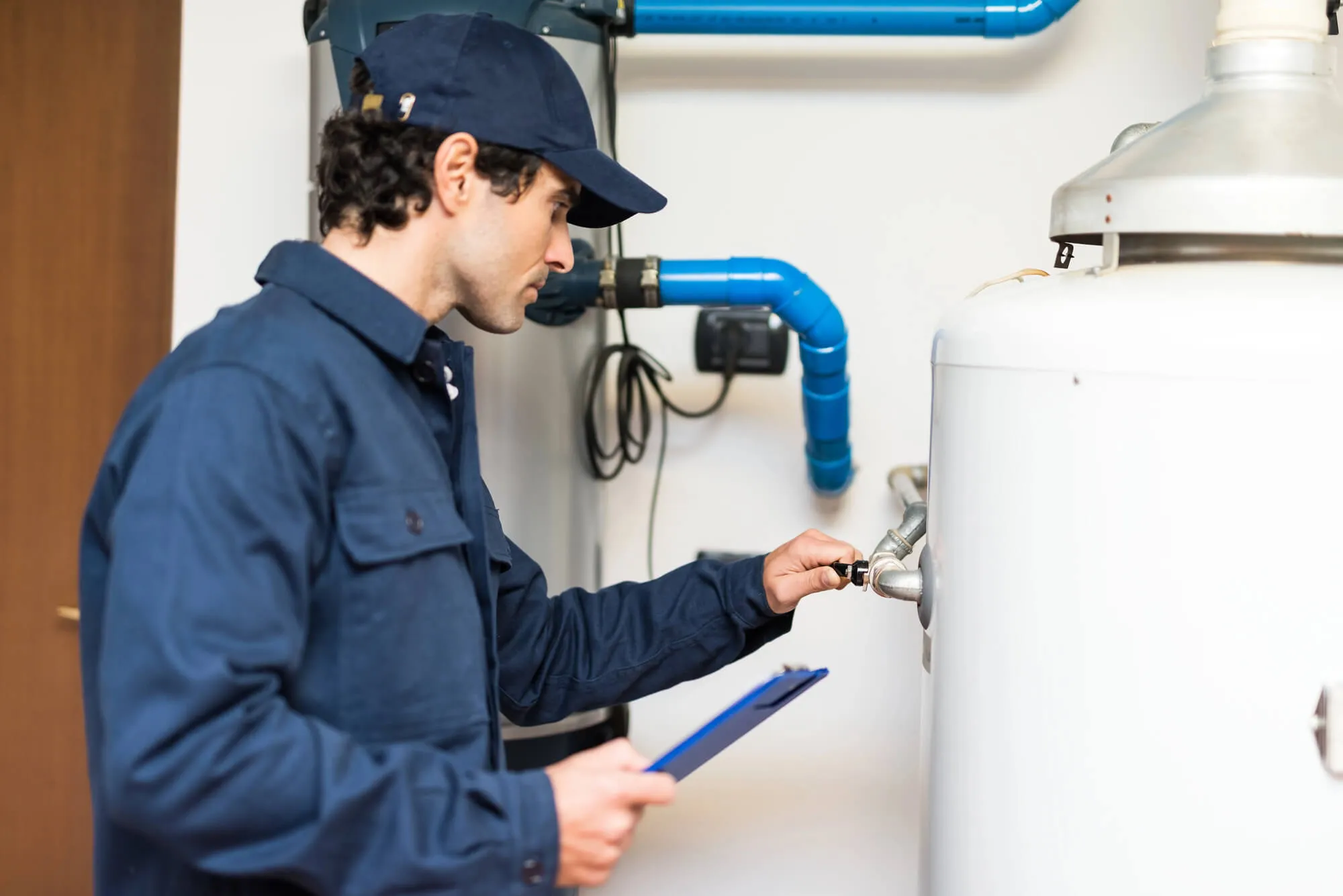 Water Heater Seattle technician